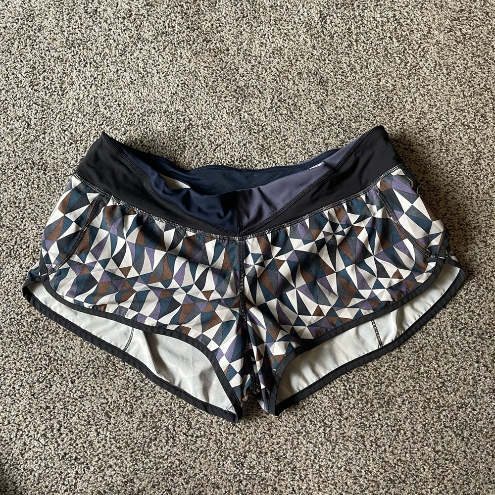 Lululemon Speed Shorts 2.5”